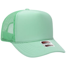 Load image into Gallery viewer, Trucker Hats
